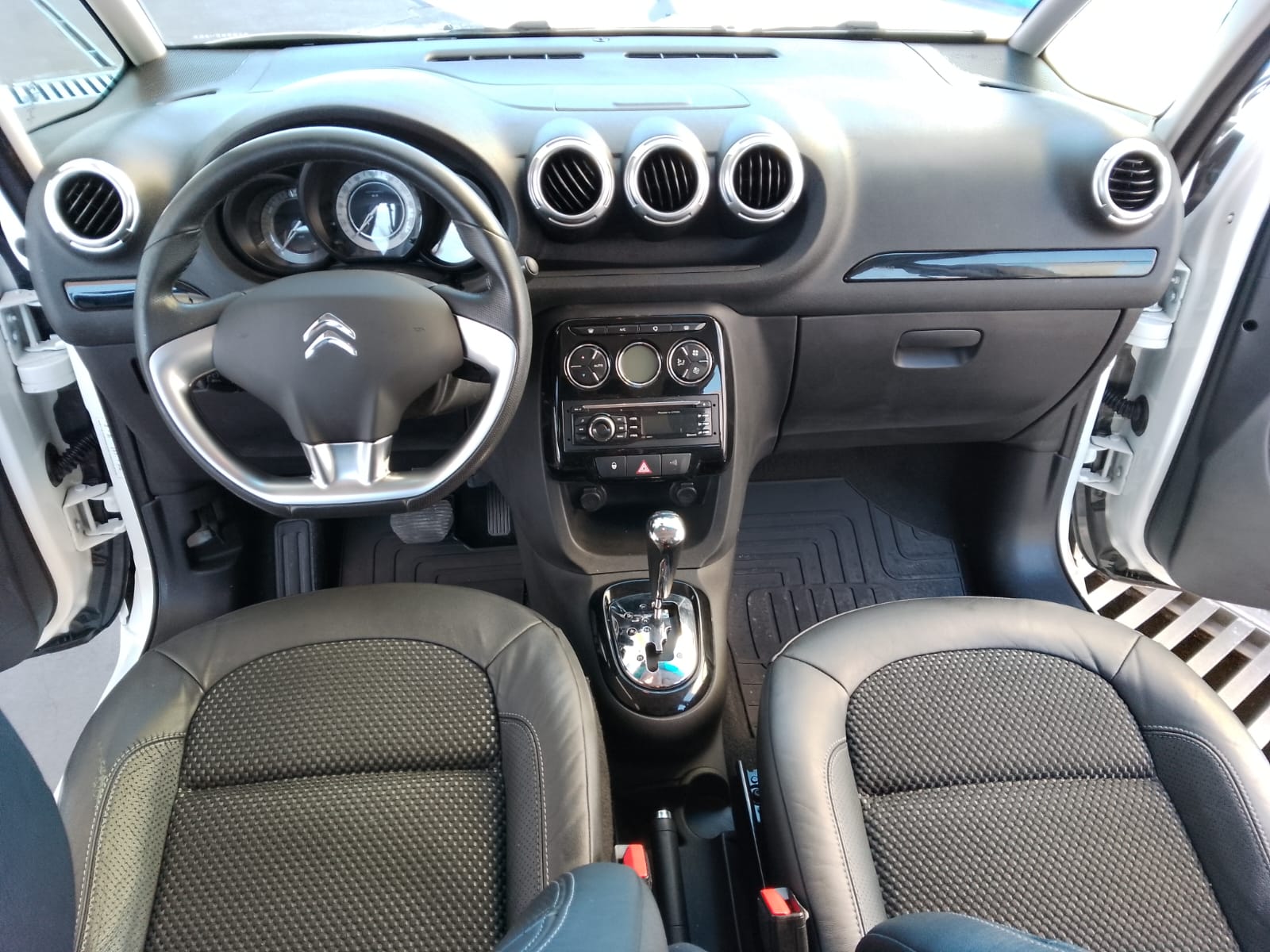 Citroën CITROEN C3 1.6 EXCLUSIVE 16V FLEX 4P AUTOMATICO